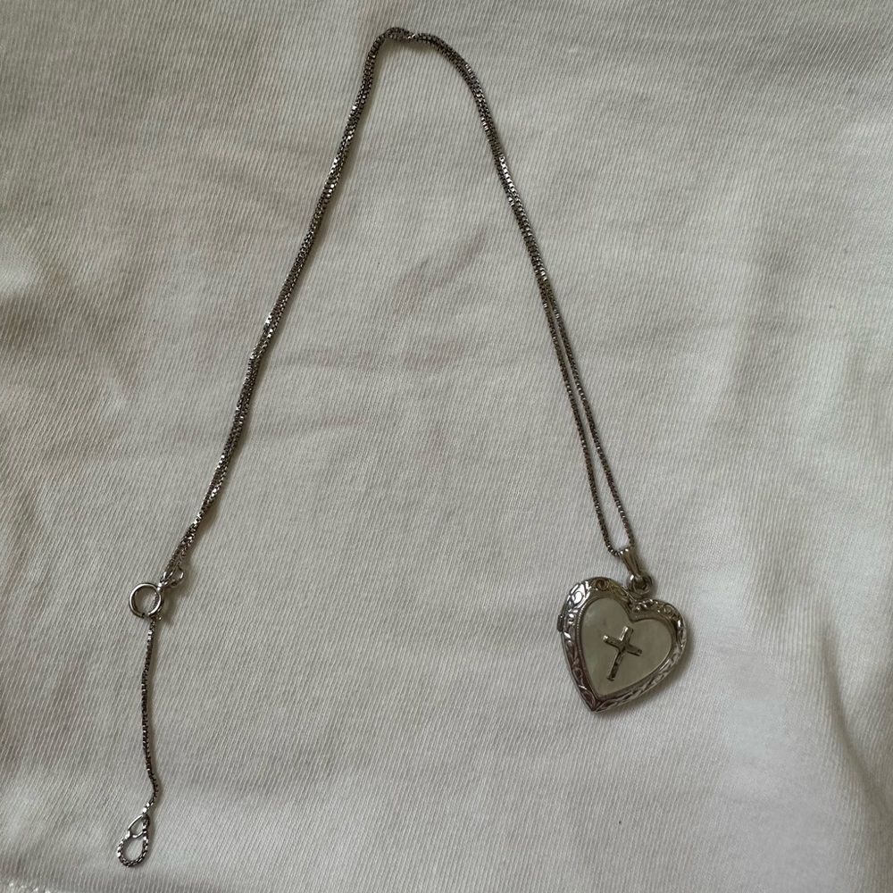 Like new Cross Locket - Picture 2 of 6